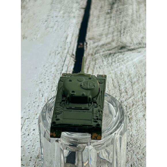 1998 Matchbox Military First Editions M4 A3 Sherman Tank - Picture 3 of 6